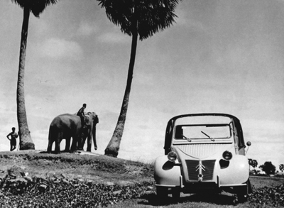 Cambodian Citro�n 2CV