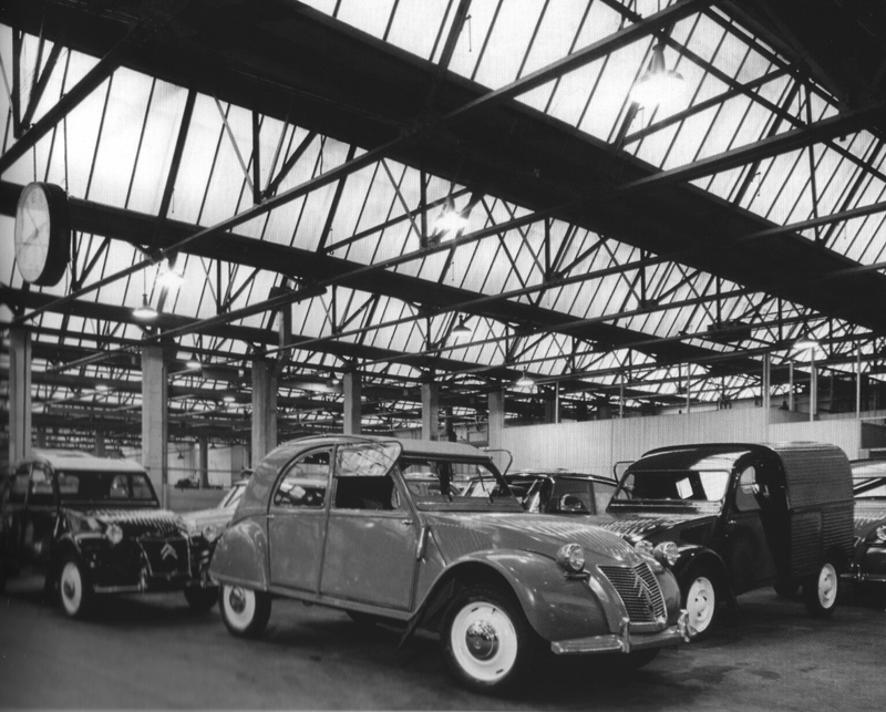 Slough-built Citro�n 2CV